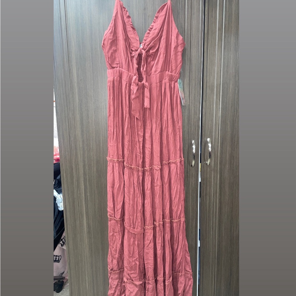 Dress great for beach or casual event/summer party